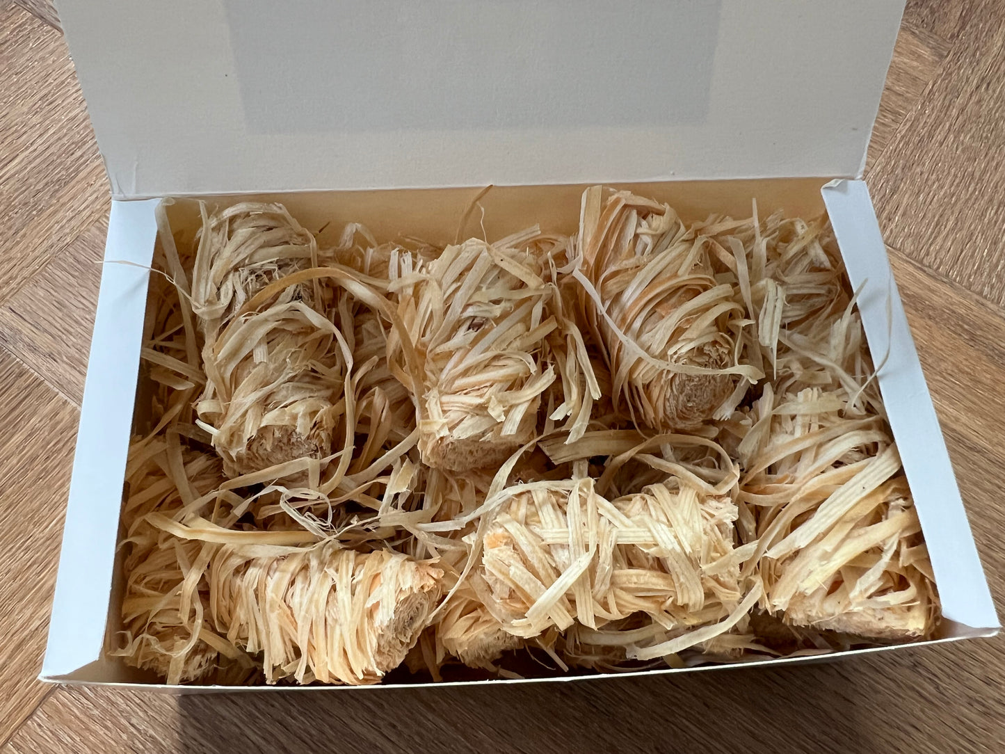 24 Natural wood wool firelighters